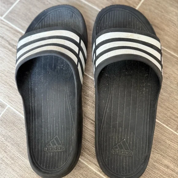 adidas Black Slides - Picture 3 of 4